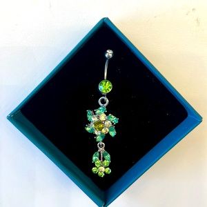 Silver and high-quality crystals Emerald Green new naval ring crystal flowers